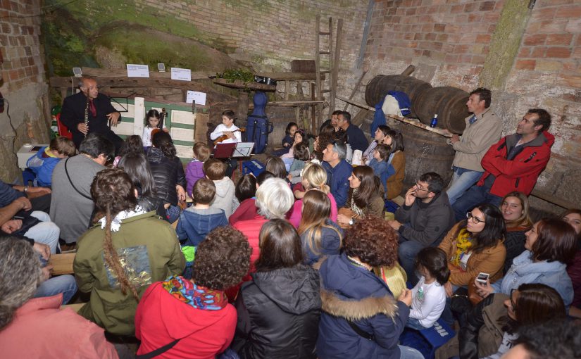 O Festival de Cans busca patrocinios para os jalpóns